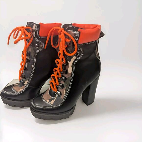 AZALEA WANG MILITARY VIBES CHUNKY HEEL BOOTIE IN CAMO BRAND NWOT WOMEN'S SZ 7 - Picture 5 of 11